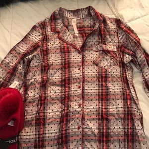 Nightgown and slipper set